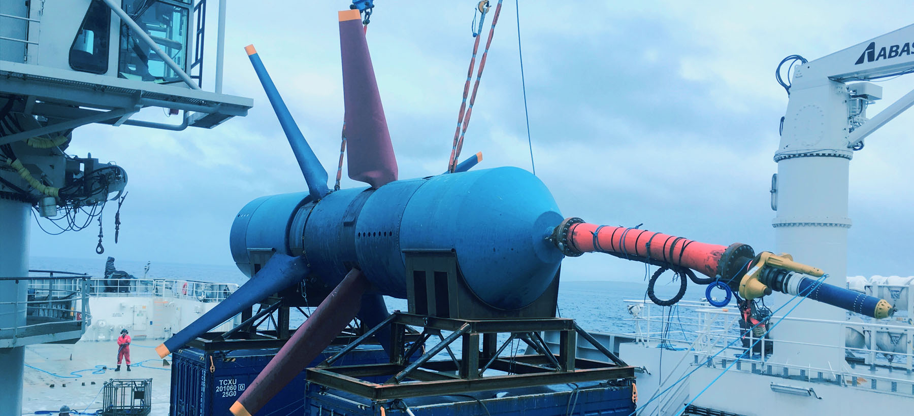 tidal turbine mooring